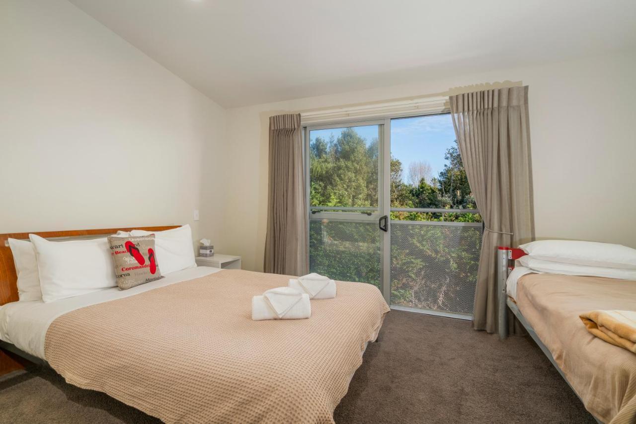 Ocean Serenity Apartments Whitianga Esterno foto
