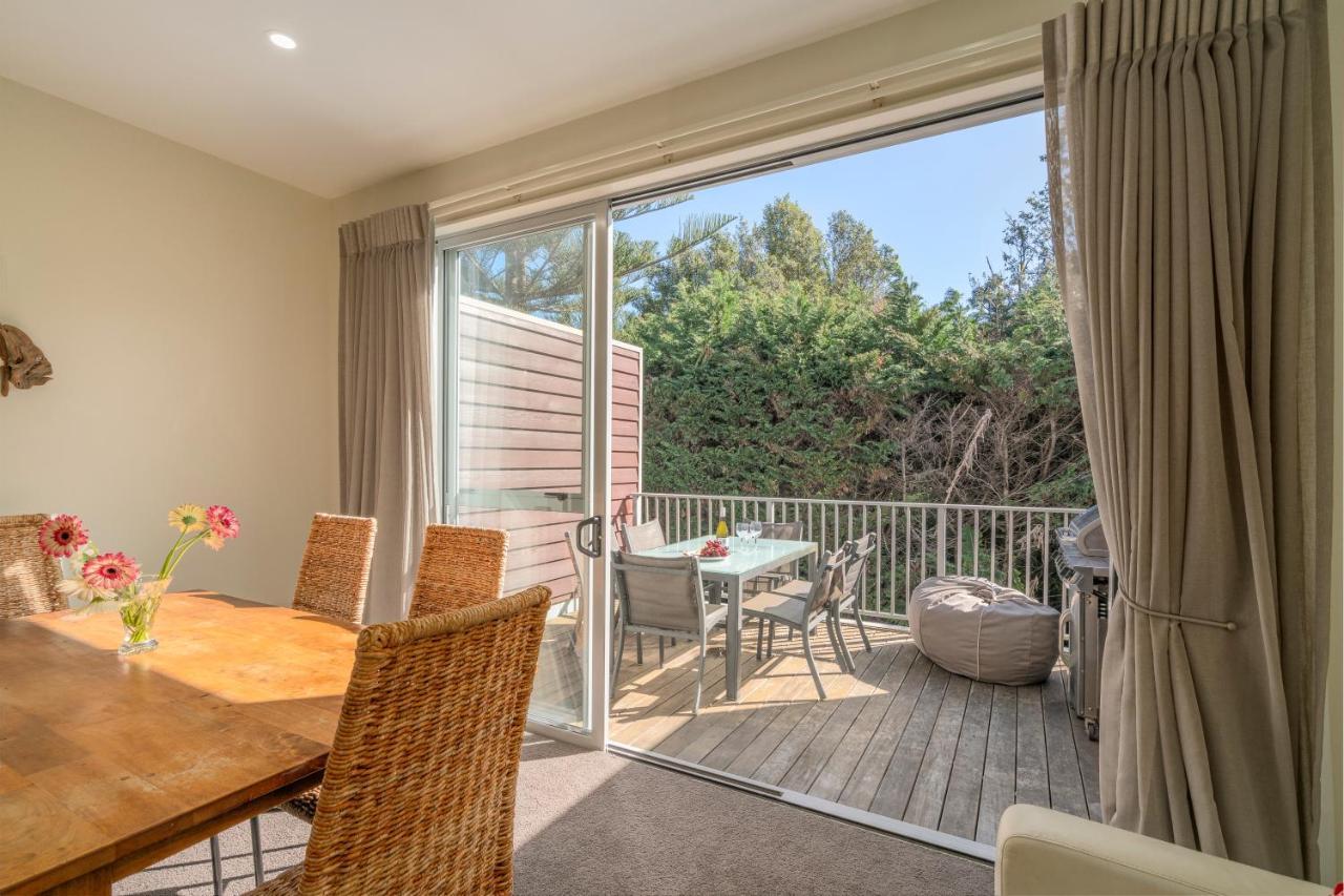 Ocean Serenity Apartments Whitianga Esterno foto