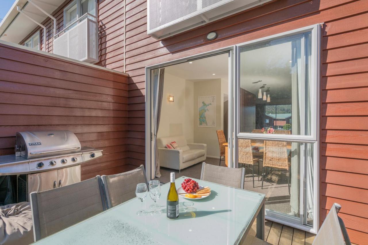 Ocean Serenity Apartments Whitianga Esterno foto