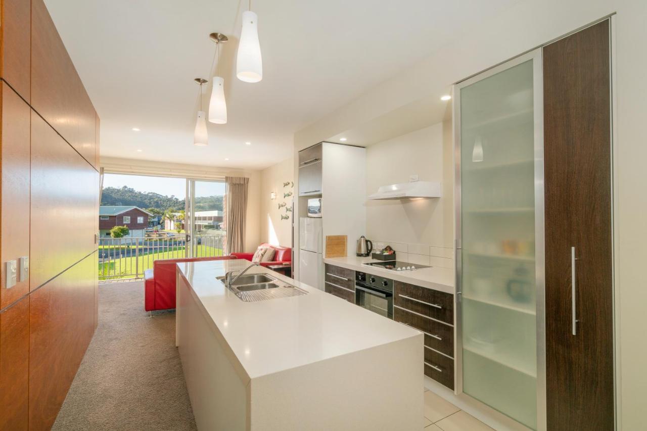 Ocean Serenity Apartments Whitianga Esterno foto