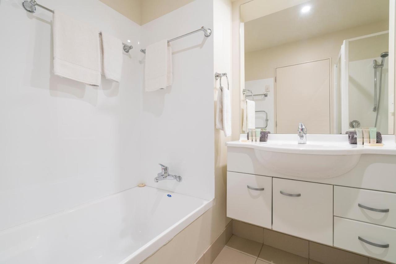 Ocean Serenity Apartments Whitianga Esterno foto