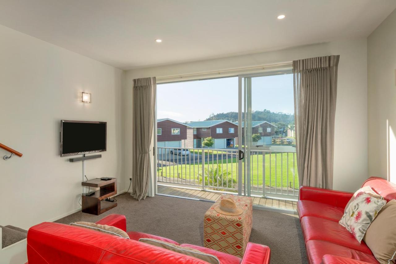 Ocean Serenity Apartments Whitianga Esterno foto