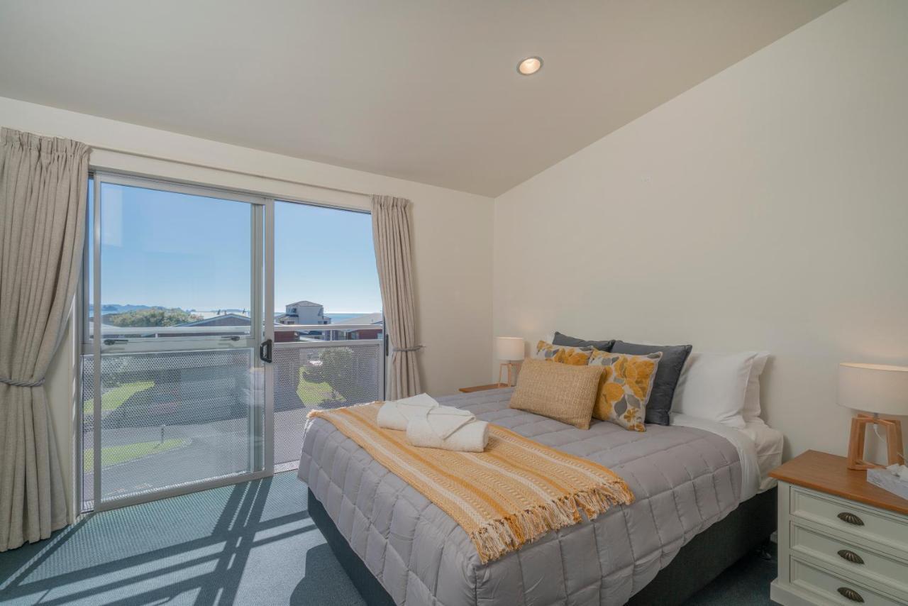 Ocean Serenity Apartments Whitianga Esterno foto