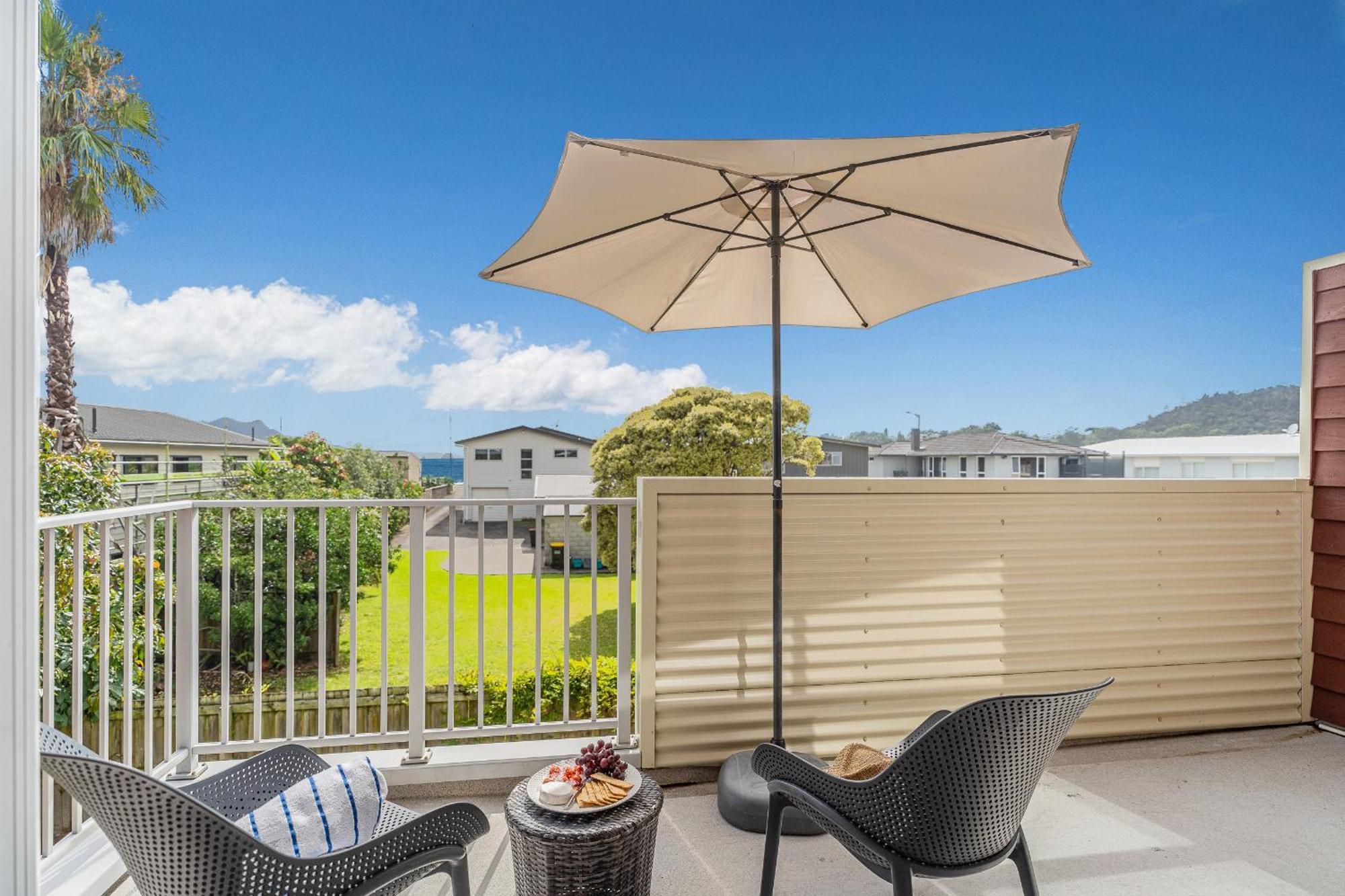 Ocean Serenity Apartments Whitianga Esterno foto