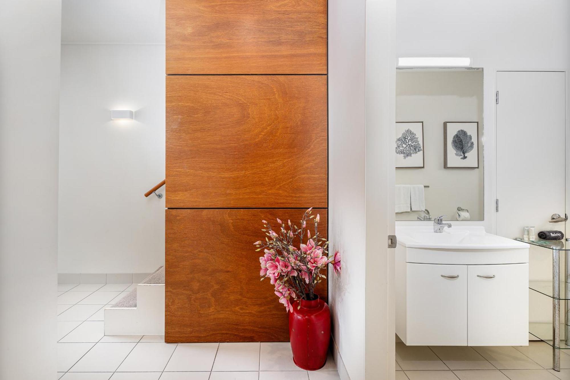 Ocean Serenity Apartments Whitianga Esterno foto