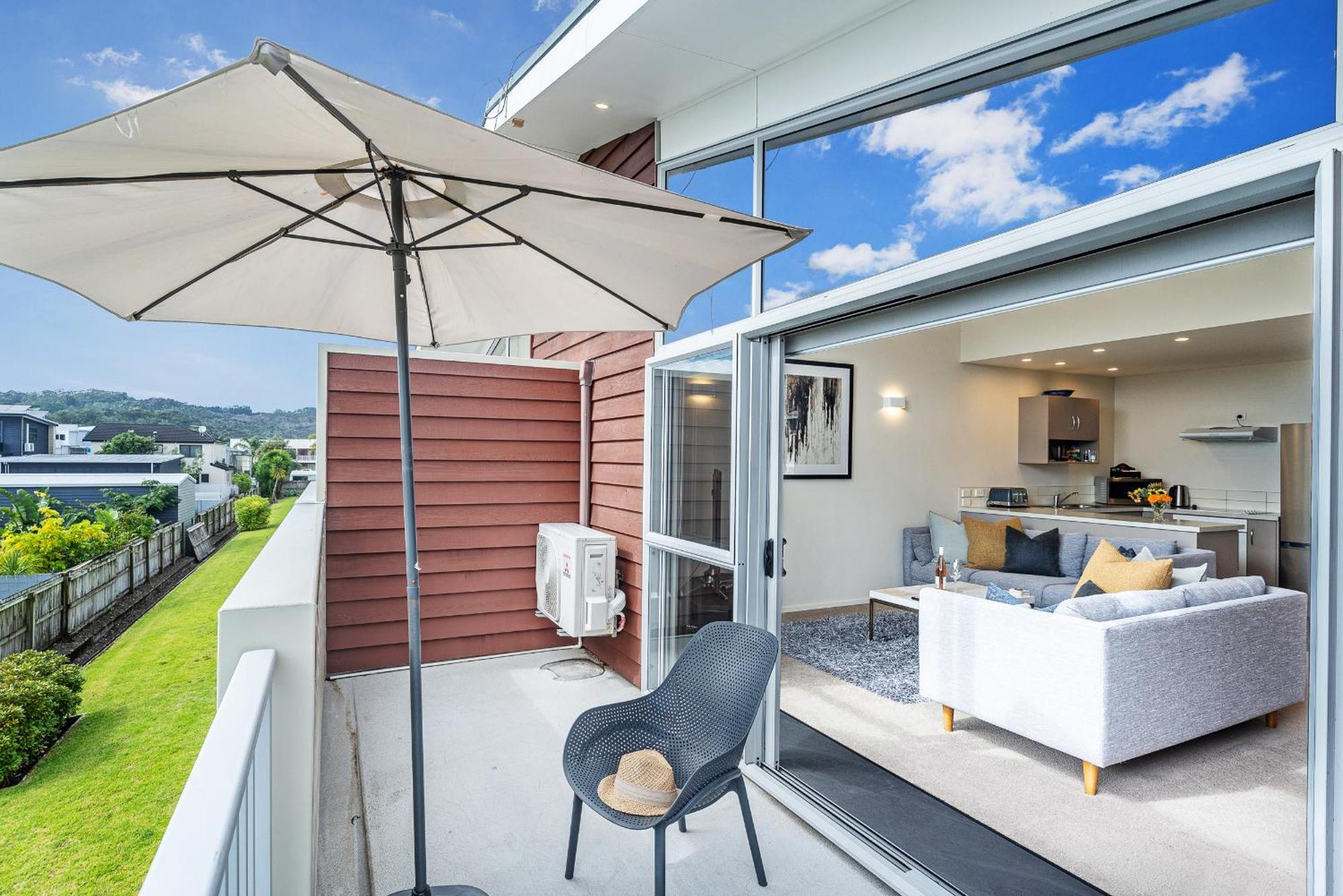 Ocean Serenity Apartments Whitianga Esterno foto