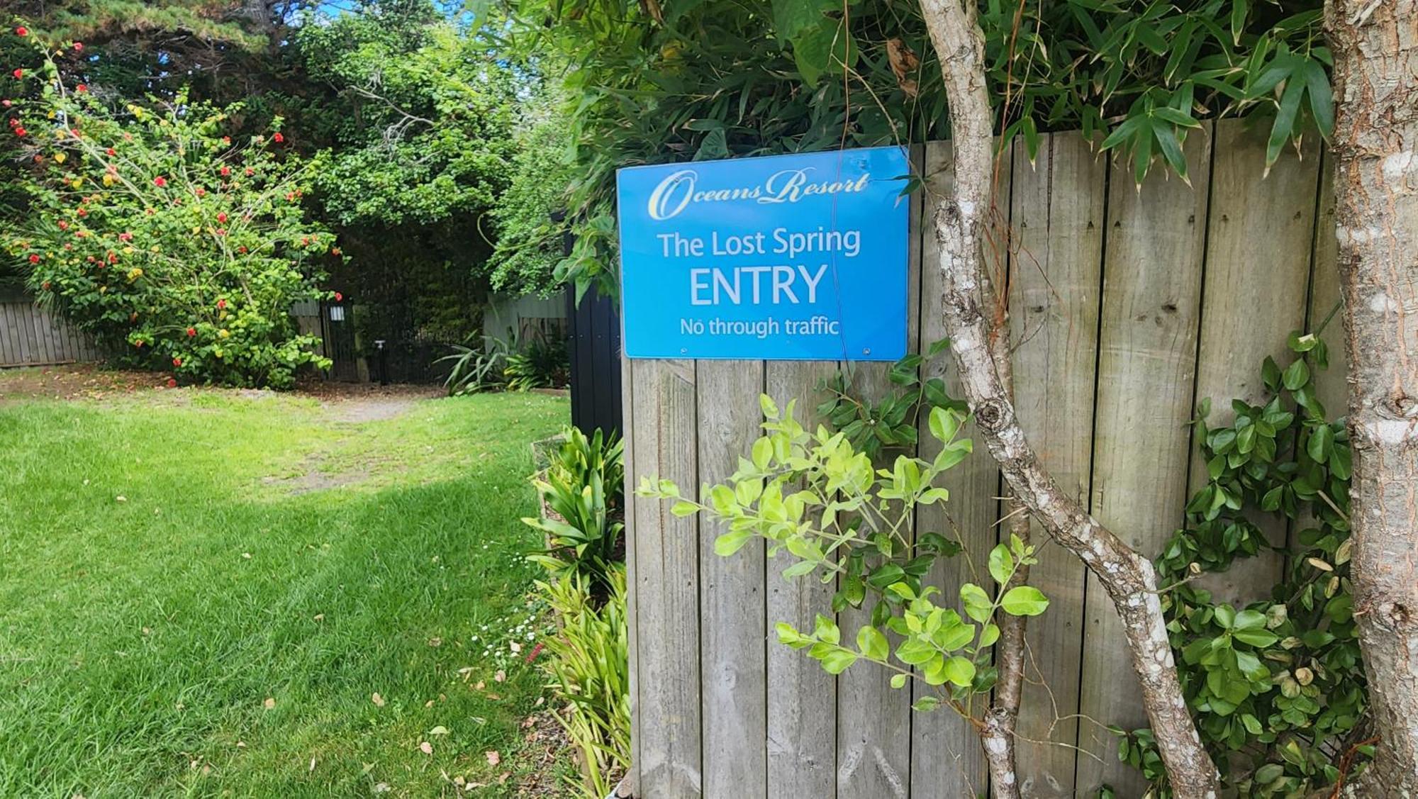 Ocean Serenity Apartments Whitianga Esterno foto
